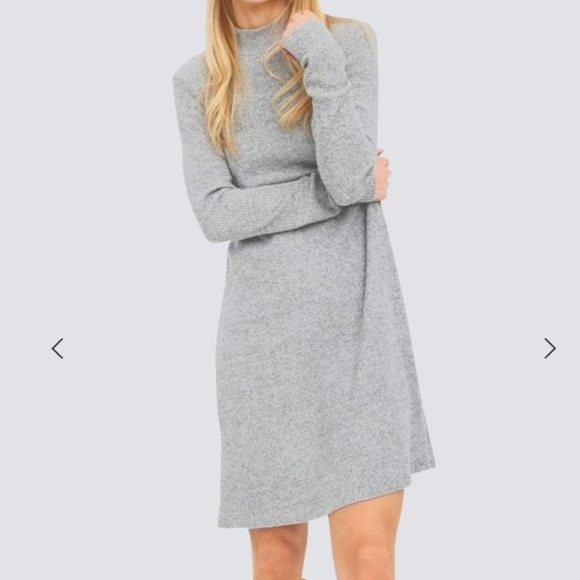Vero Moda Dresses & Skirts - Vero Moda rib high neck, full sleeve grey dress in size L
